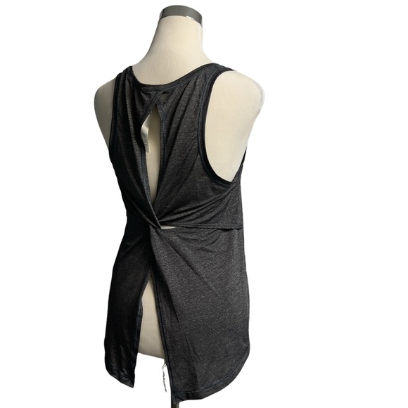 Lululemon women gray tank top - Picture 6 of 9